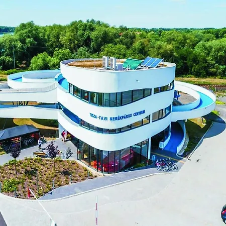 Oerveny Vendeghaz 3*