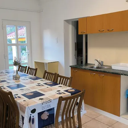 Oerveny Vendeghaz Guest house Tiszafured