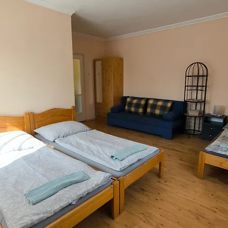 Oerveny Vendeghaz Guest house
