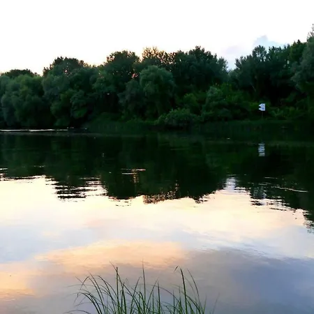 Oerveny Vendeghaz Tiszafured