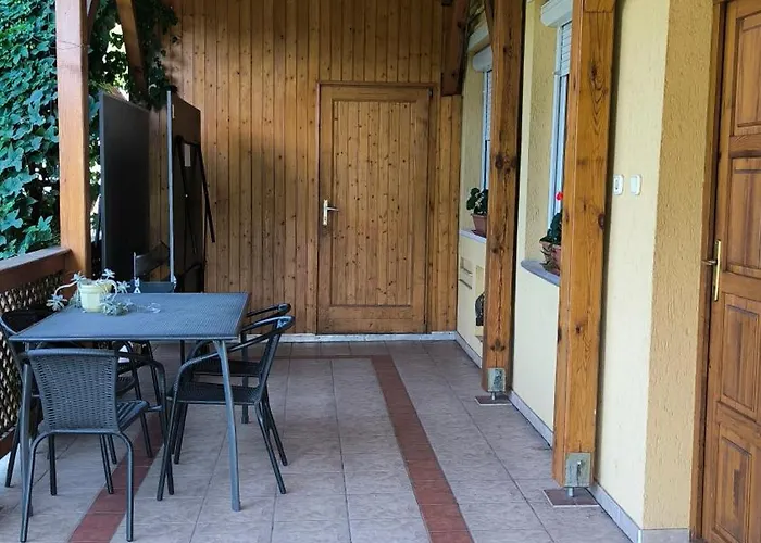 Gæstehus Oerveny Vendeghaz Tiszafüred