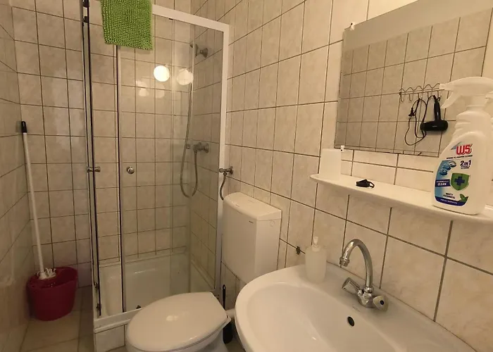 Oerveny Vendeghaz Gæstehus Tiszafüred